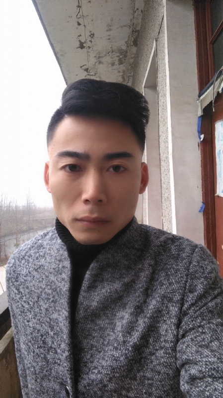 谁伴我闯荡的第一张照片--清流相亲网
