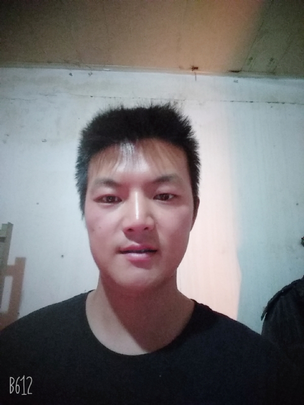 风轻云淡的第一张照片--清流相亲网