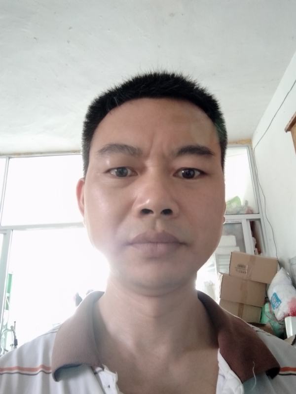 平凡一生的第三张照片--清流相亲网