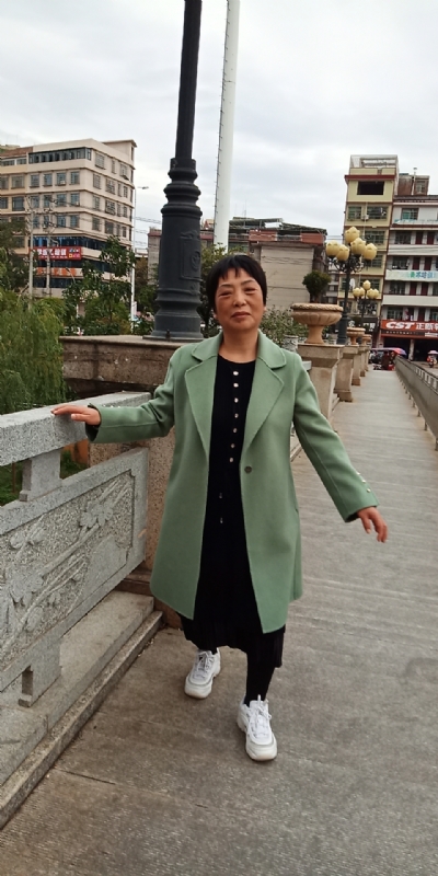 小玲的第一张照片--清流相亲网