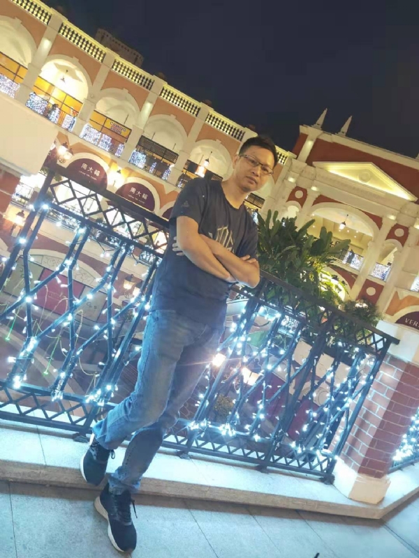 落单恋人的第一张照片--清流相亲网