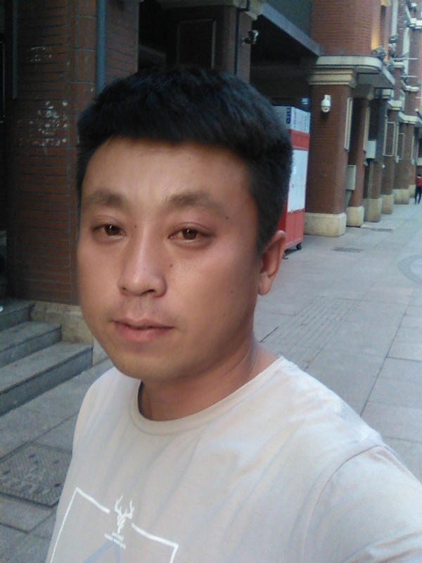 冰冷的心的第一张照片--清流相亲网