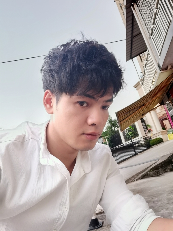 幕后老板的第二张照片--清流相亲网