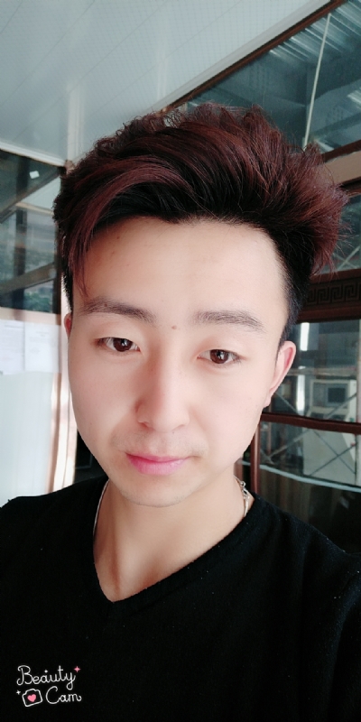 拼命微笑的第三张照片--清流相亲网
