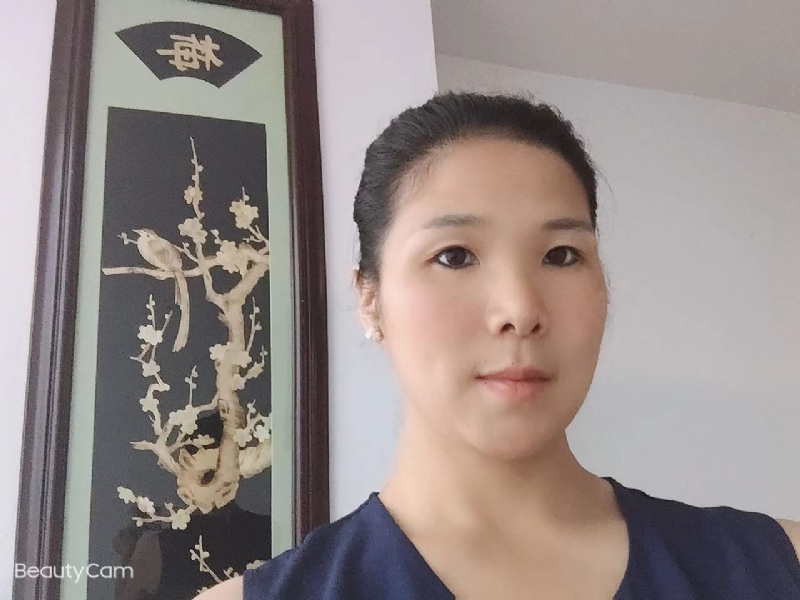 微笑的第一张照片--清流相亲网