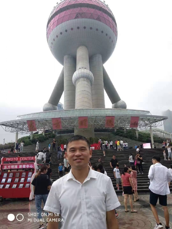 小猫吃老鼠的第一张照片--清流相亲网
