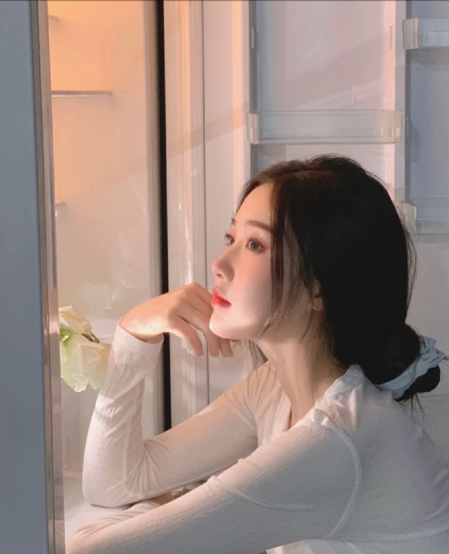 風吹過臉頰的第一张照片--清流相亲网