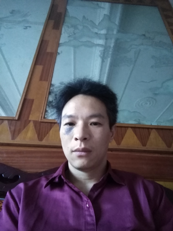 风中落叶的第一张照片--清流相亲网