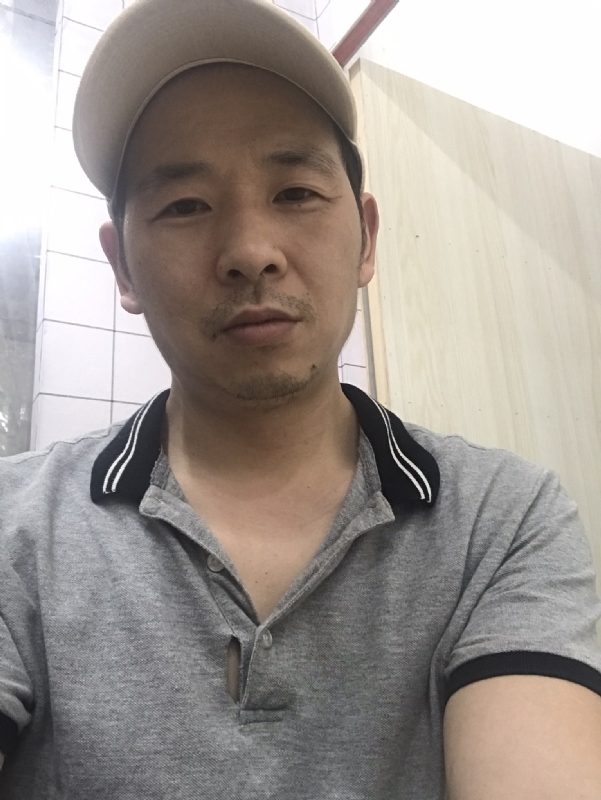 老何的第一张照片--清流相亲网