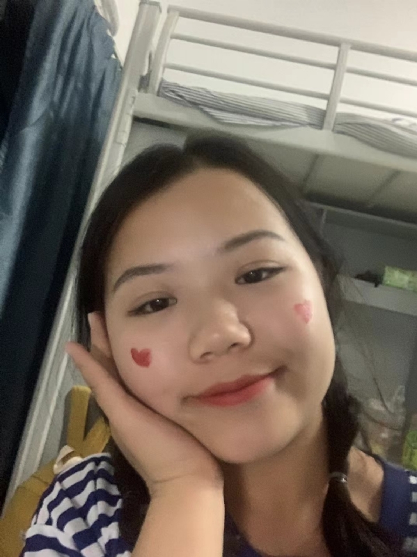 轻轻的一片云的第一张照片--清流相亲网