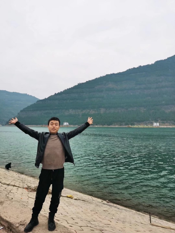 寂寞的风的第一张照片--清流相亲网