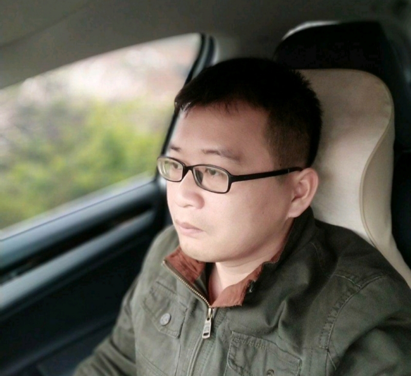海风吹动你的心的第一张照片--清流相亲网