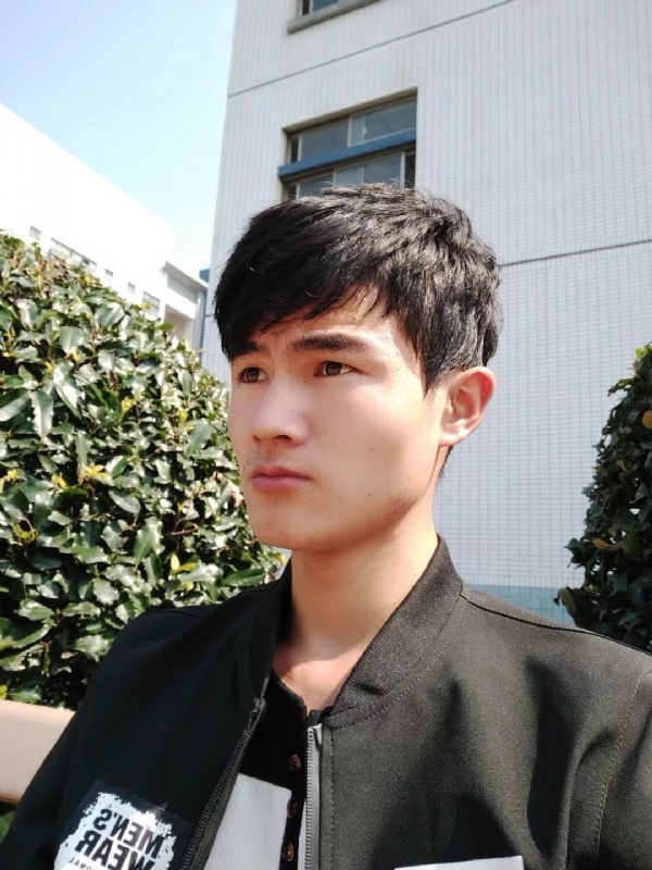 阳光男孩的第四张照片--清流相亲网