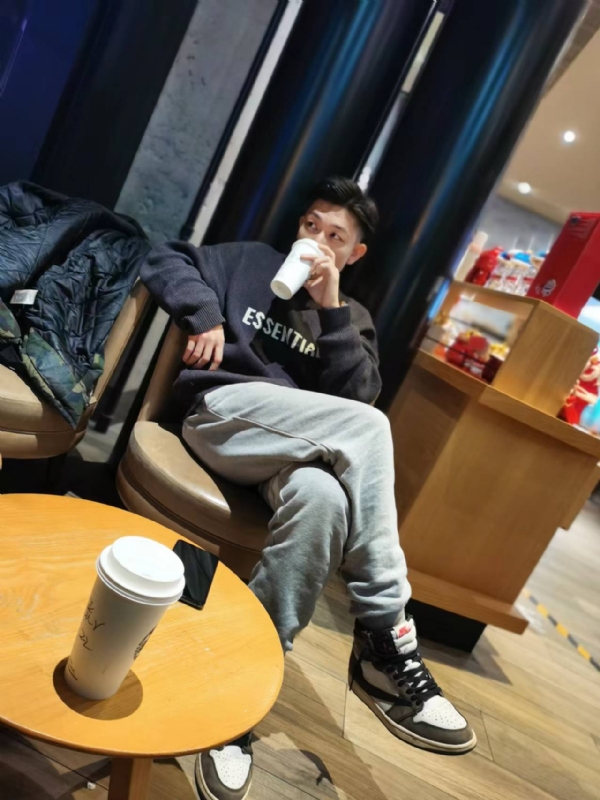 LAZY的第一张照片--清流相亲网