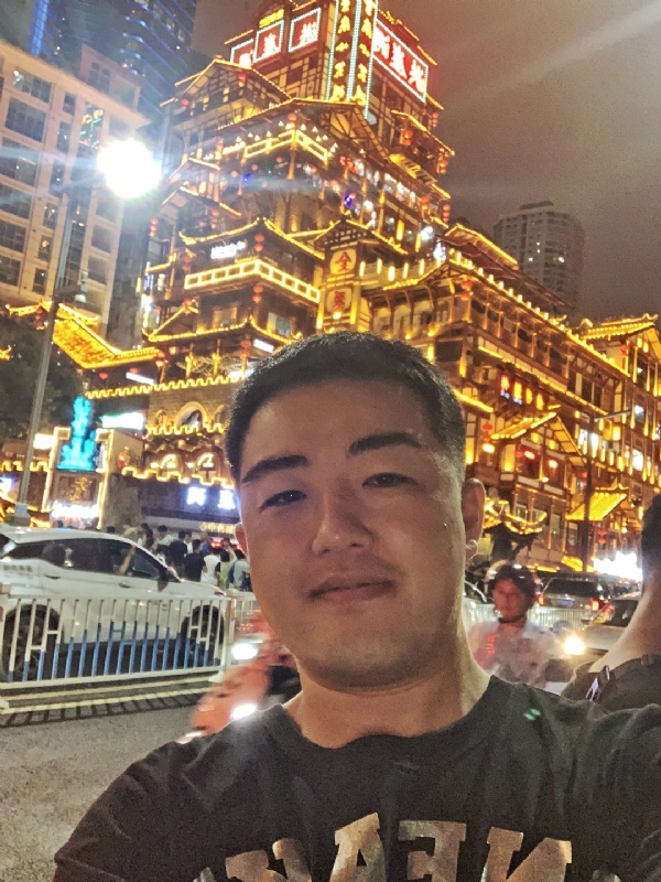 钢铁侠的第一张照片--清流相亲网
