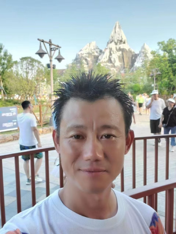 艾氏涂料博的第一张照片--清流相亲网